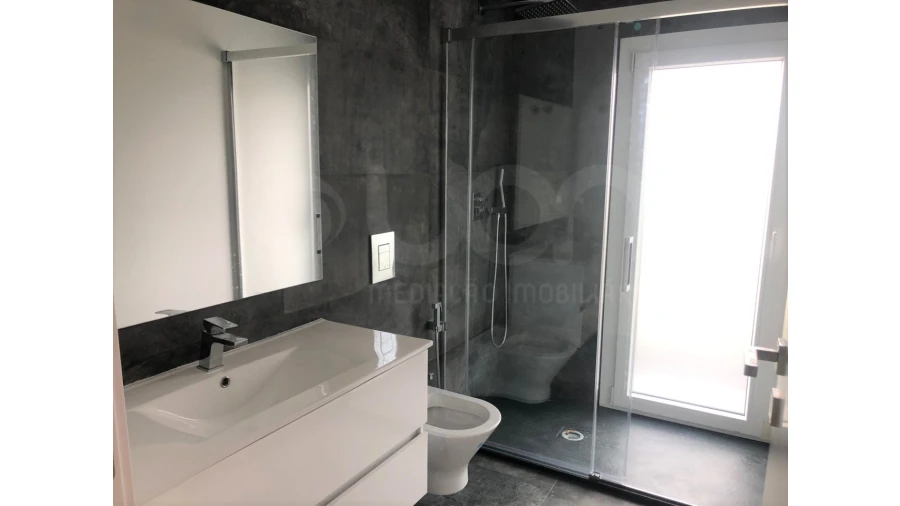 Moradia T4 para Venda em Casal de Cambra Foto 15