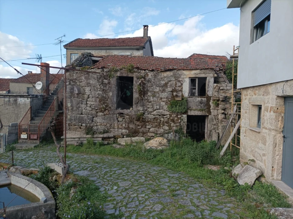 Moradia T2 para Venda em Cepelos Foto 1