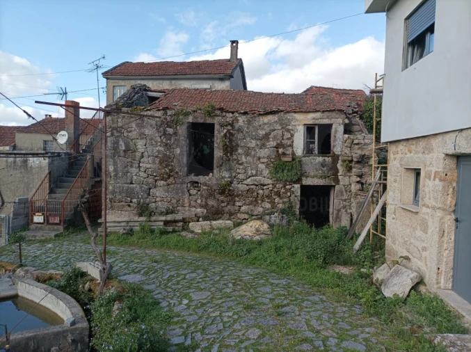 Moradia T2 para Venda em Cepelos Foto 1