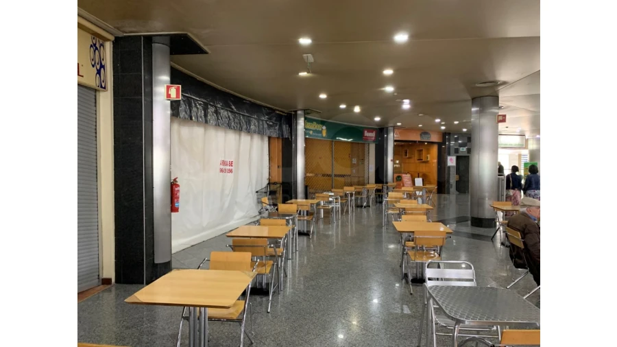 Loja para Venda em Cidade da Maia Foto 2