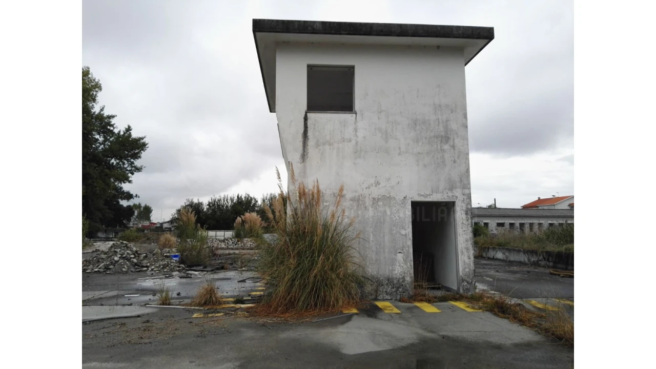 Terreno para Venda em Custóias, Leça do Balio e Guifões Foto 8