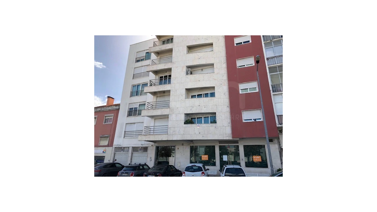 Loja para Venda em Vila Franca de Xira Foto 1