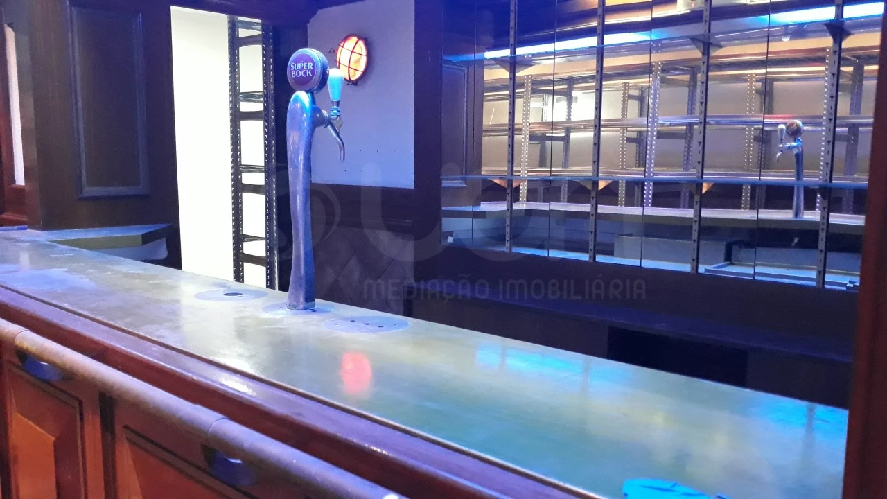 Loja para Venda em Costa da Caparica Foto 2