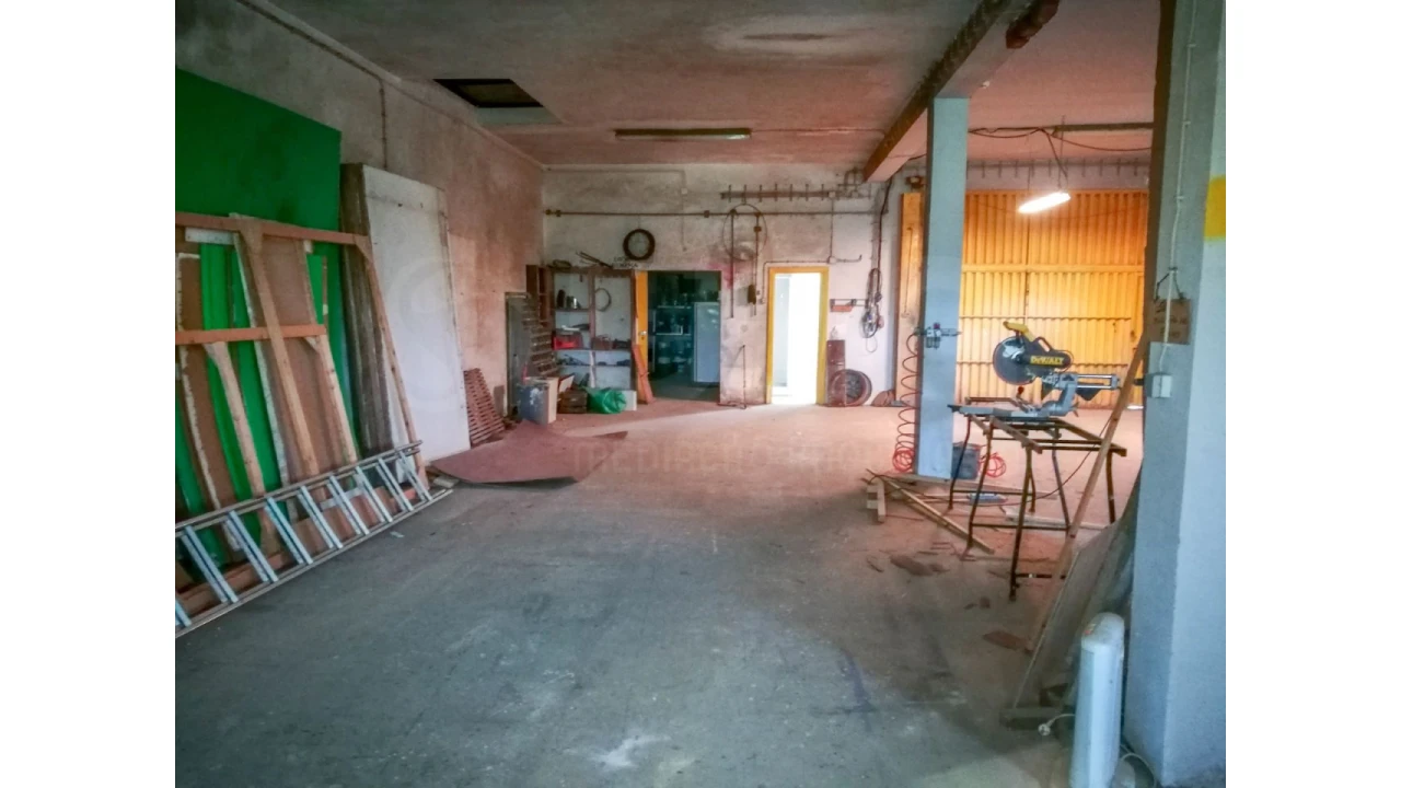 Armazém para Venda em Santa Maria e São Miguel, São Martinho, São Pedro Penaferrim Foto 12