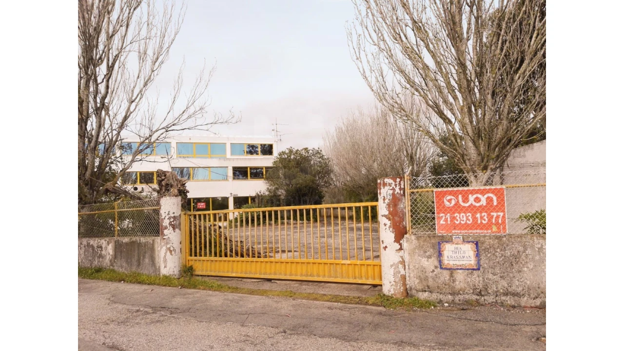 Armazém para Venda em Santa Maria e São Miguel, São Martinho, São Pedro Penaferrim Foto 4