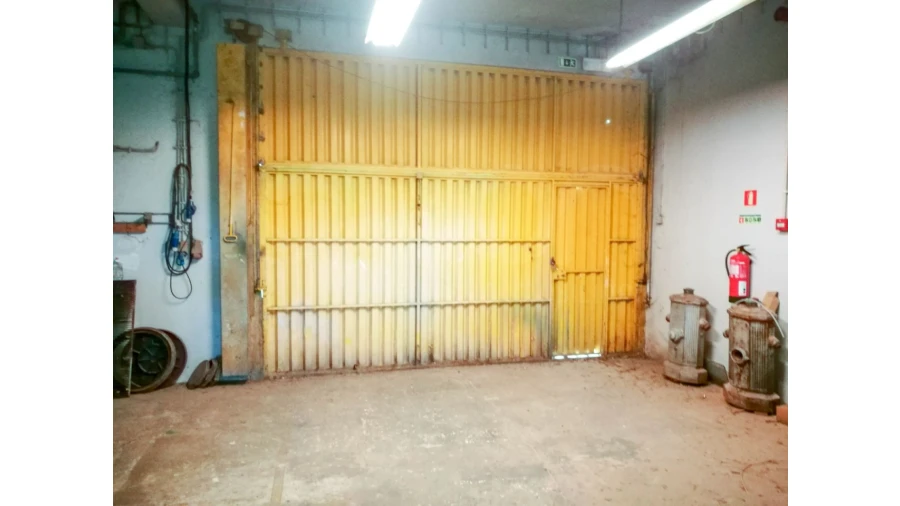 Armazém para Venda em Santa Maria e São Miguel, São Martinho, São Pedro Penaferrim Foto 14