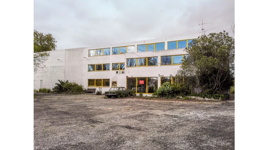 Armazém para Venda em Santa Maria e São Miguel, São Martinho, São Pedro Penaferrim Foto 3