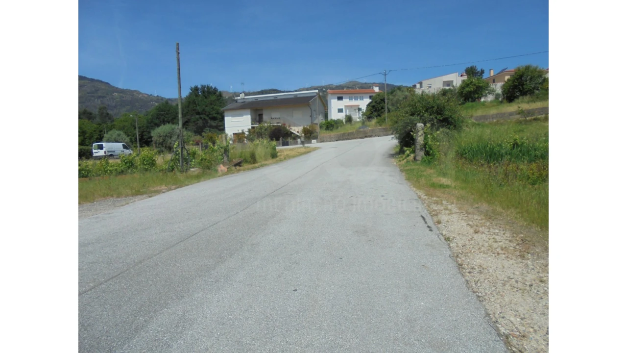 Armazém para Venda em Campo de Besteiros Foto 10