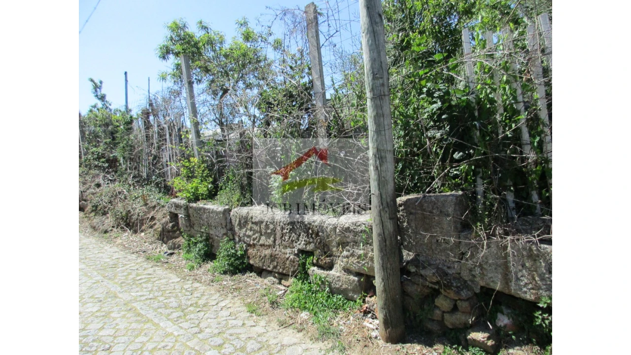 Terreno para Venda em Ermesinde Foto 2