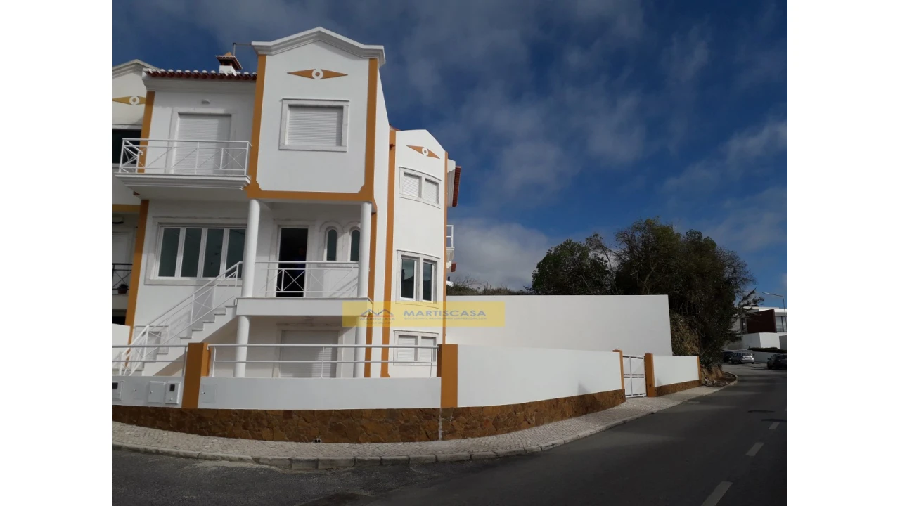 Moradia T3 para Venda em Ericeira Foto 1