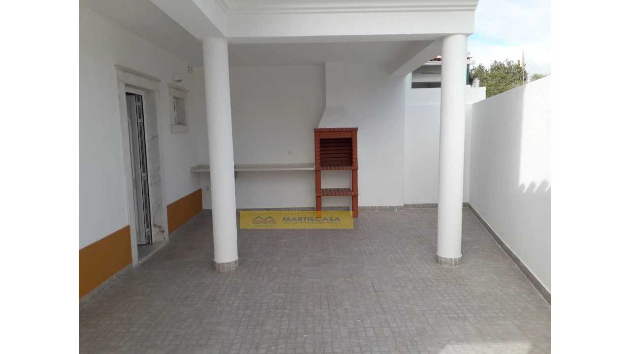 Moradia T3 para Venda em Ericeira Foto 24