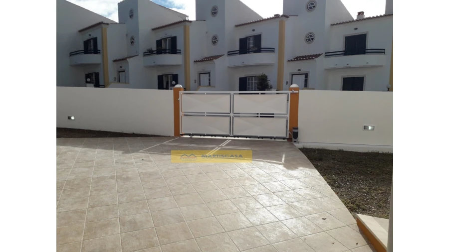 Moradia T3 para Venda em Ericeira Foto 8