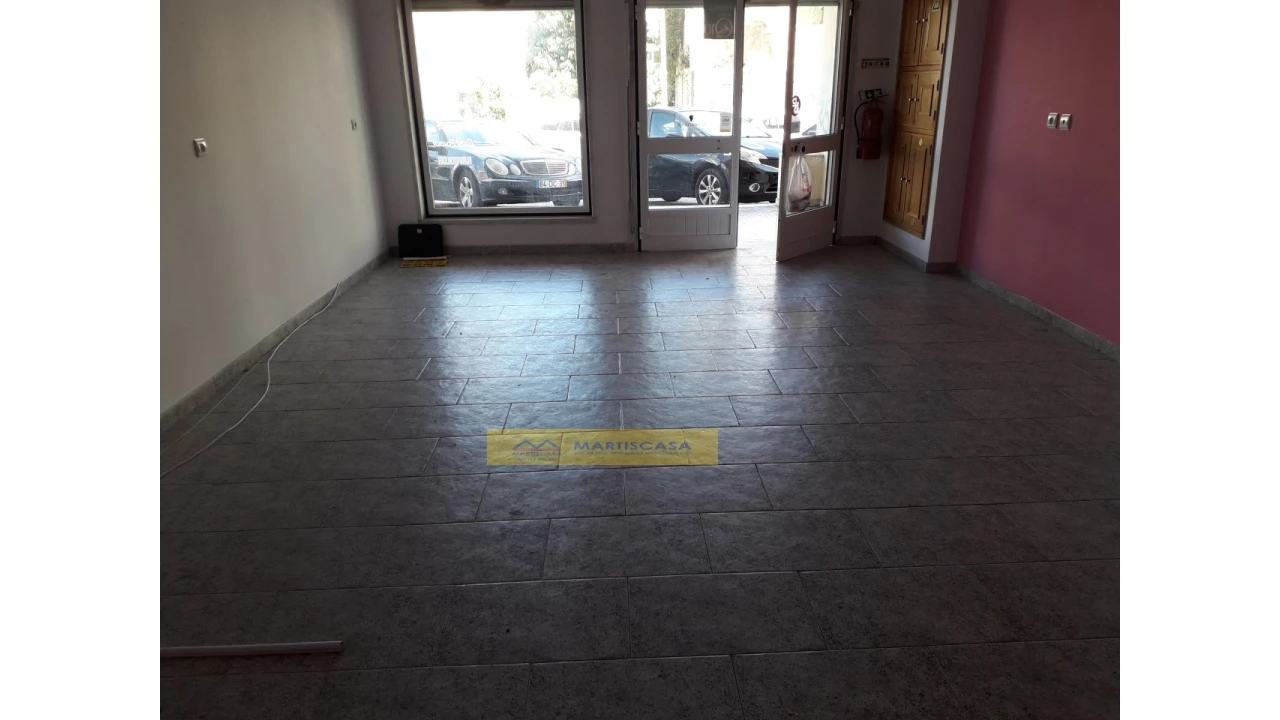 Loja para Venda em Algueirão-Mem Martins Foto 4