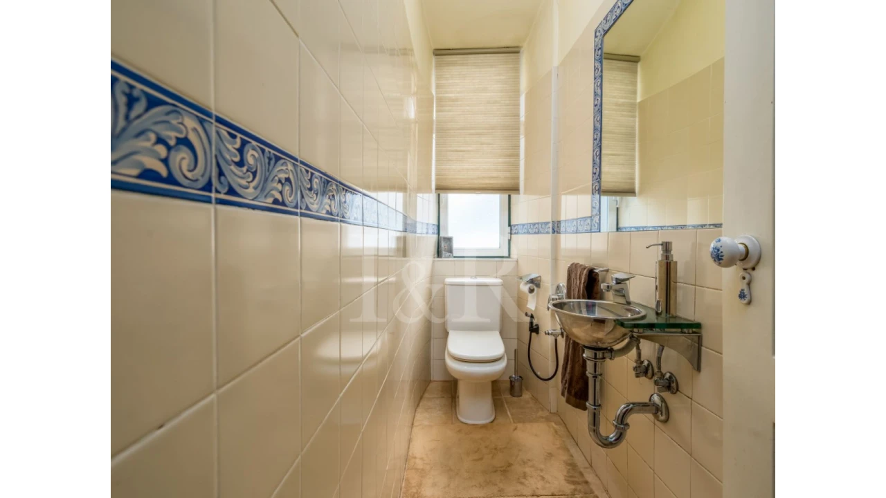 Prédio para Venda em Arroios Foto 16