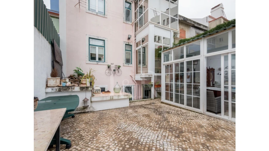 Prédio para Venda em Arroios Foto 22