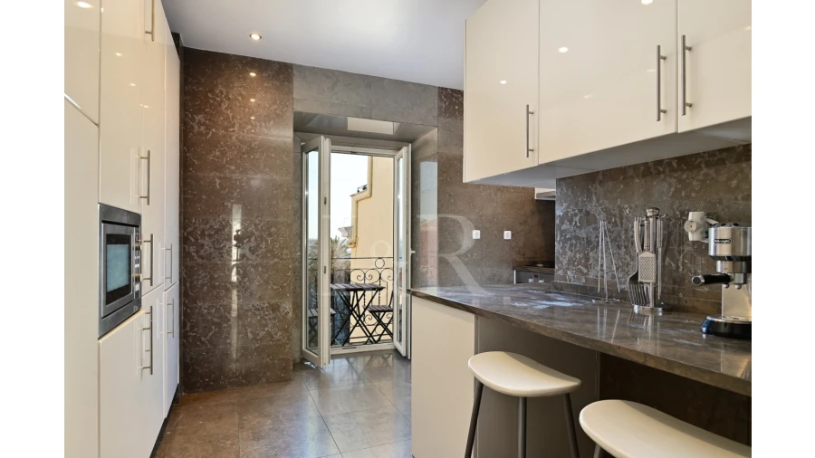 Apartamento T2 para Venda em Misericórdia Foto 9