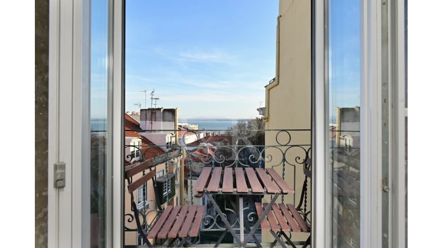 Apartamento T2 para Venda em Misericórdia Foto 1