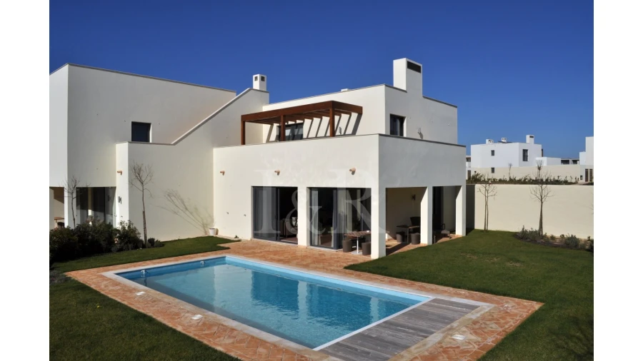 Moradia T3 para Venda em Vila de Sagres Foto 3