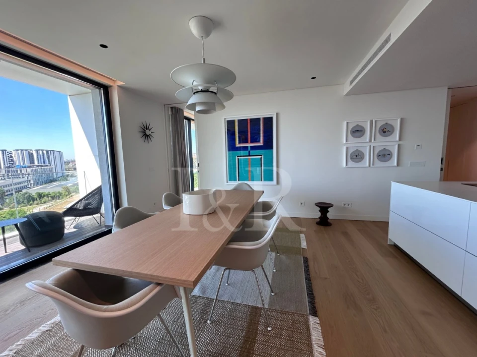 Apartamento T3 para Venda em Parque das Nações Foto 4