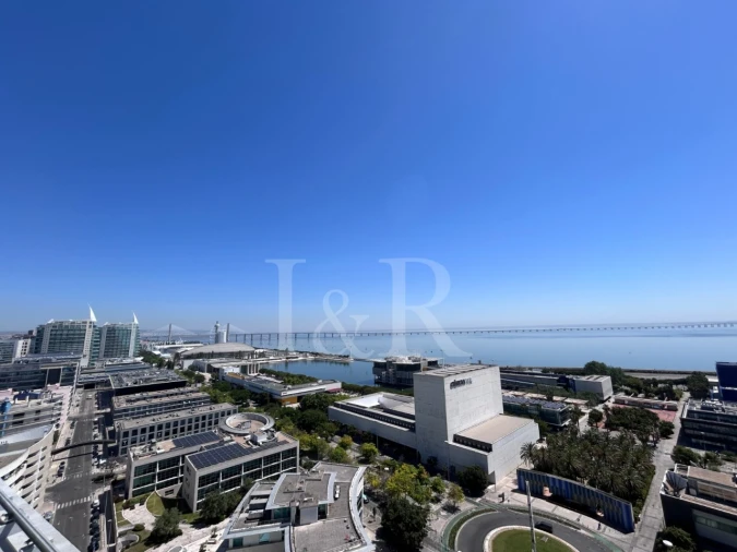 Apartamento T3 para Venda em Parque das Nações Foto 24