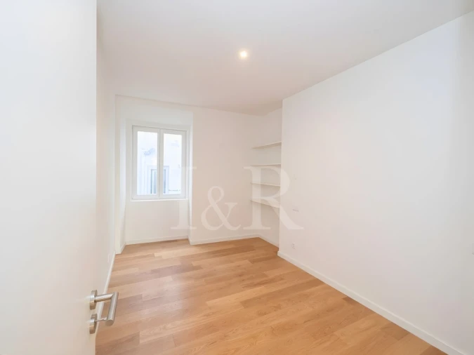 Apartamento T2 para Venda em Misericórdia Foto 14