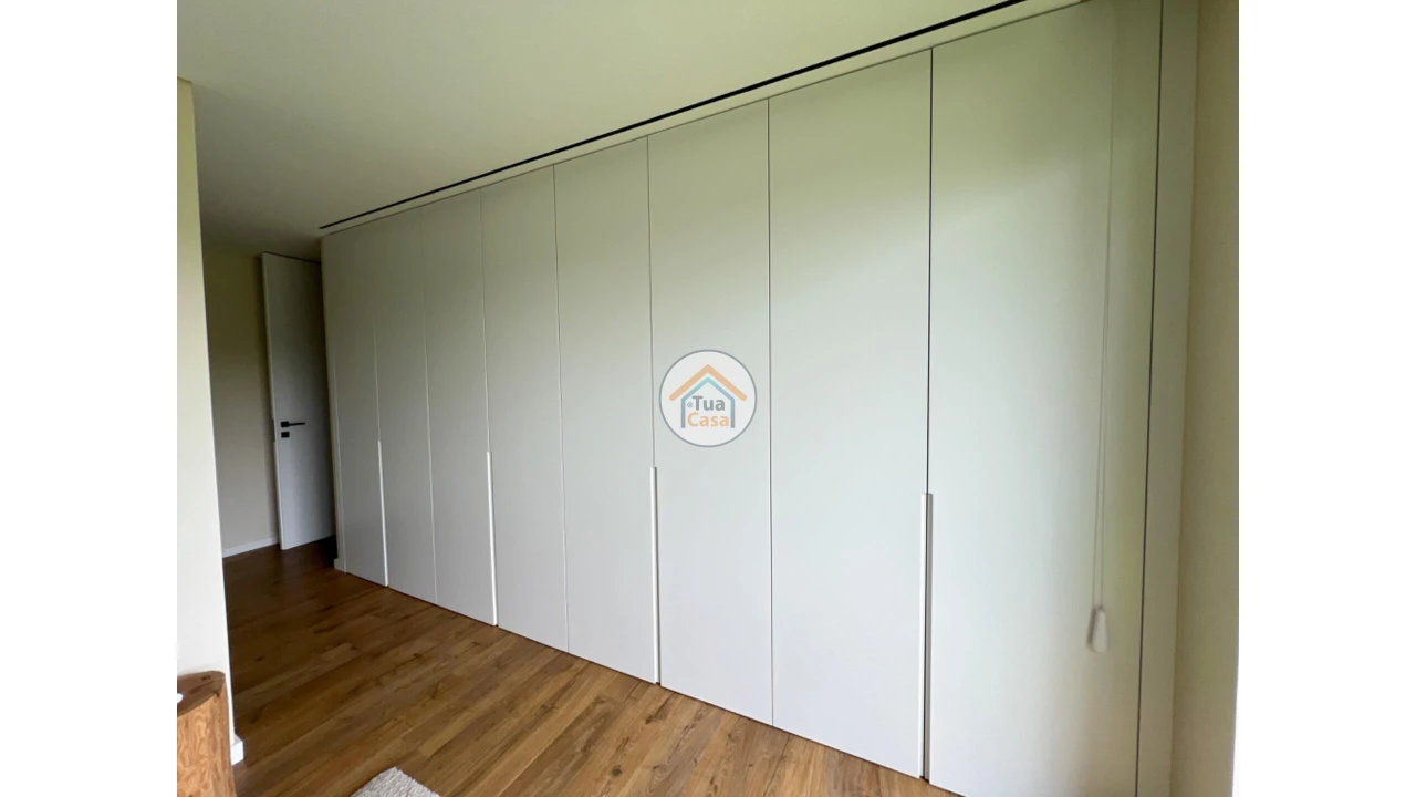 Moradia T3 para Venda em Agrela Foto 79