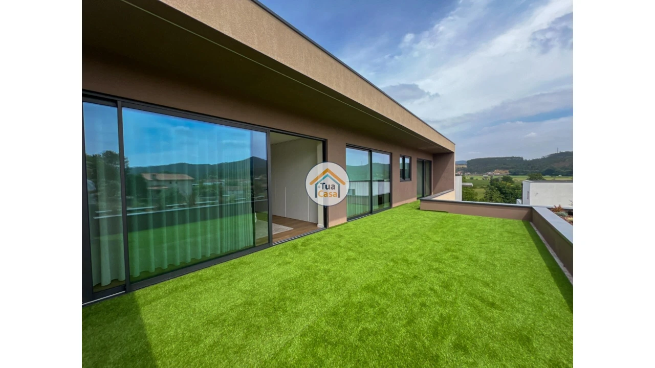 Moradia T3 para Venda em Agrela Foto 1