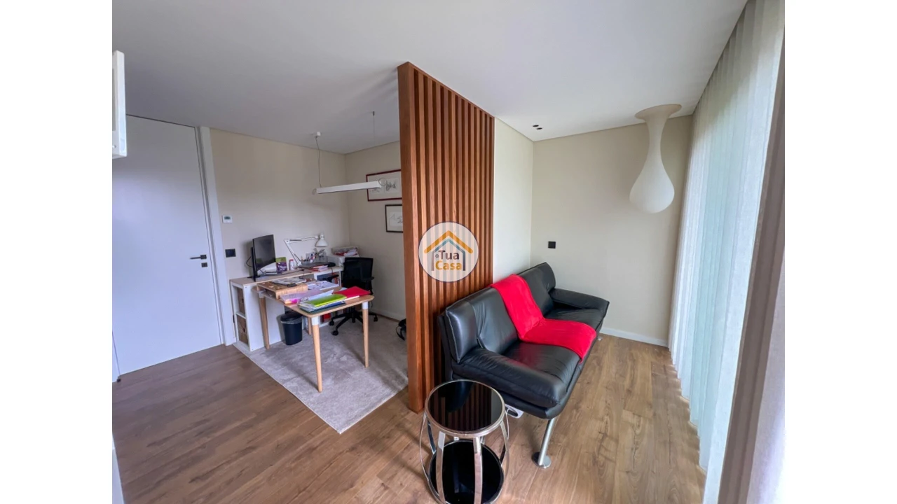 Moradia T3 para Venda em Agrela Foto 86