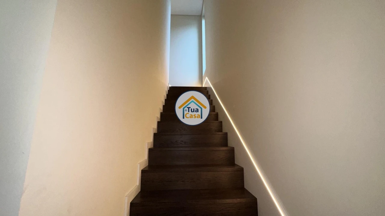 Moradia T3 para Venda em Agrela Foto 18