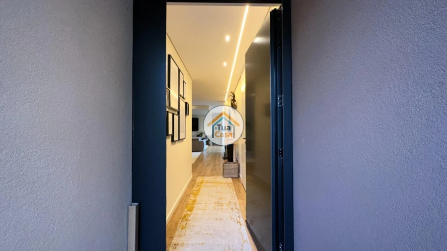 Moradia T3 para Venda em Agrela Foto 10