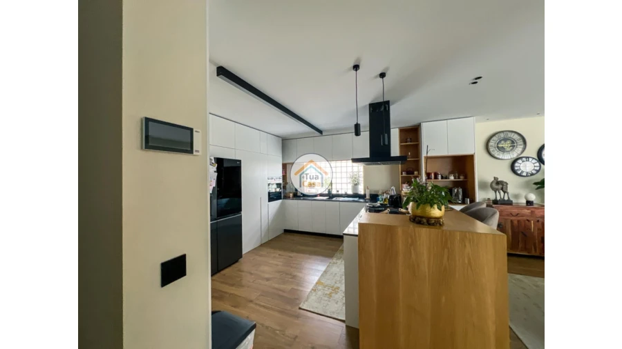 Moradia T3 para Venda em Agrela Foto 37