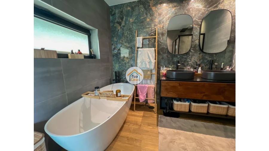 Moradia T3 para Venda em Agrela Foto 76