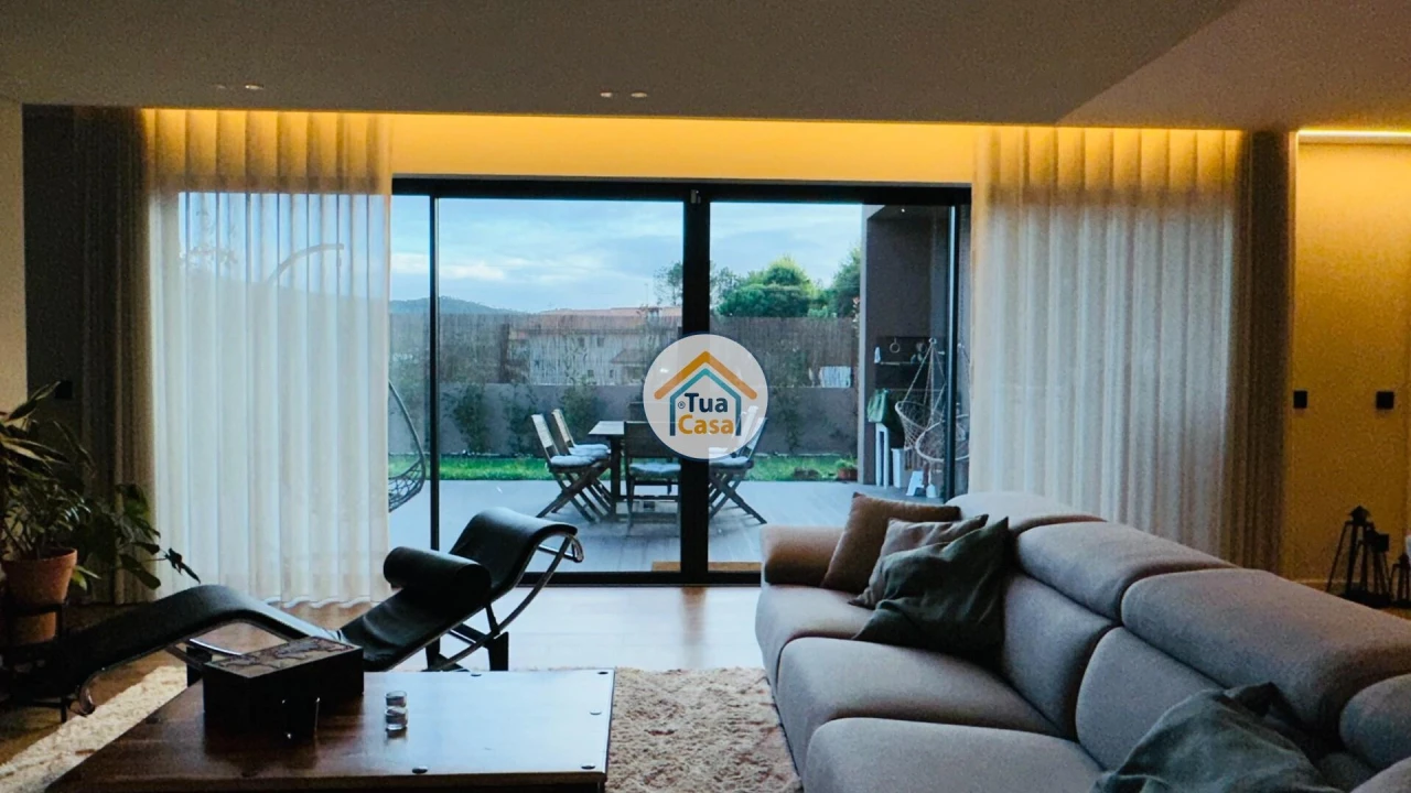 Moradia T3 para Venda em Agrela Foto 16