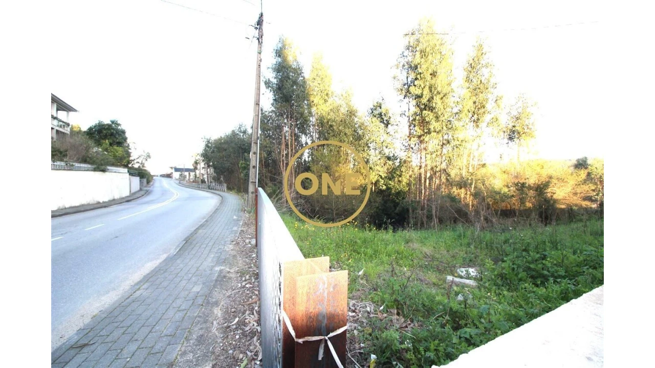 Terreno para Venda em Ruilhe Foto 1