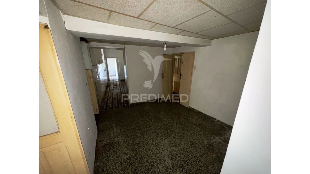 Moradia T8 para Venda em Ribeira de Nisa e Carreiras Foto 5