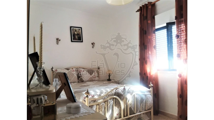 Moradia T3 para Venda em Gloria Foto 9