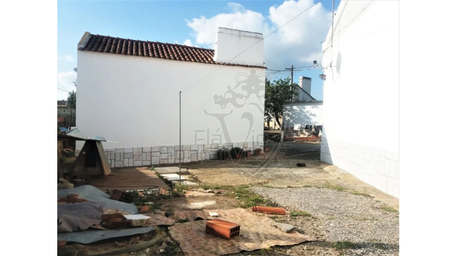 Moradia T3 para Venda em Gloria Foto 19