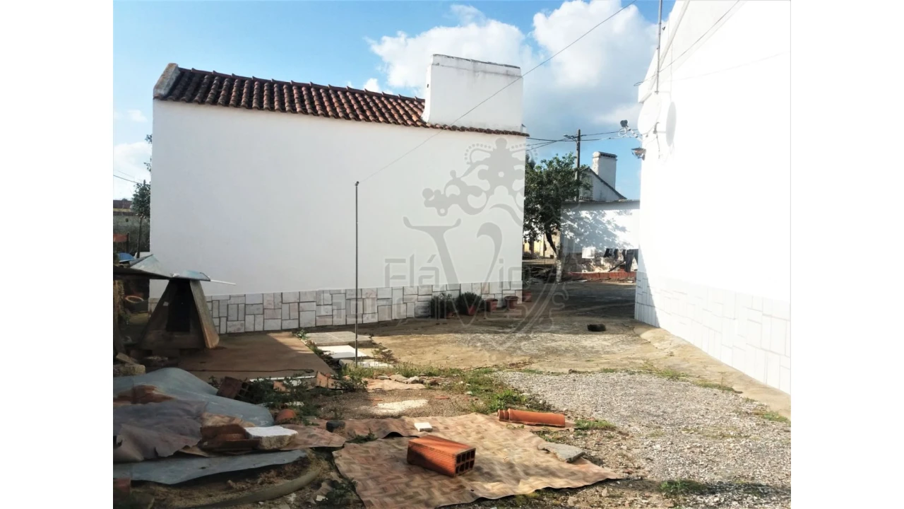 Moradia T3 para Venda em Gloria Foto 19