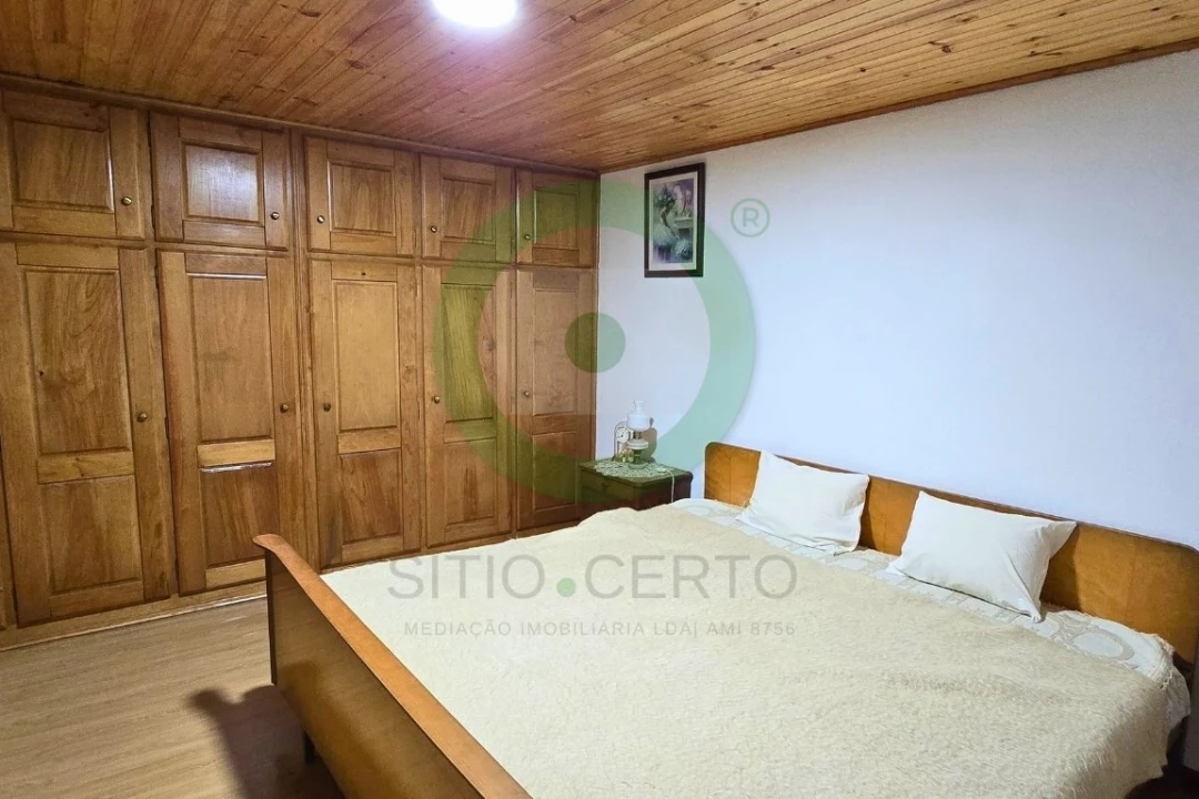 Moradia T5 para Venda em Vinhais Foto 5
