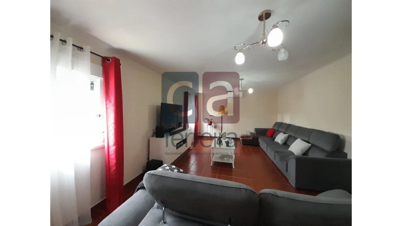 Moradia T4 para Venda em Almeirim Foto 16