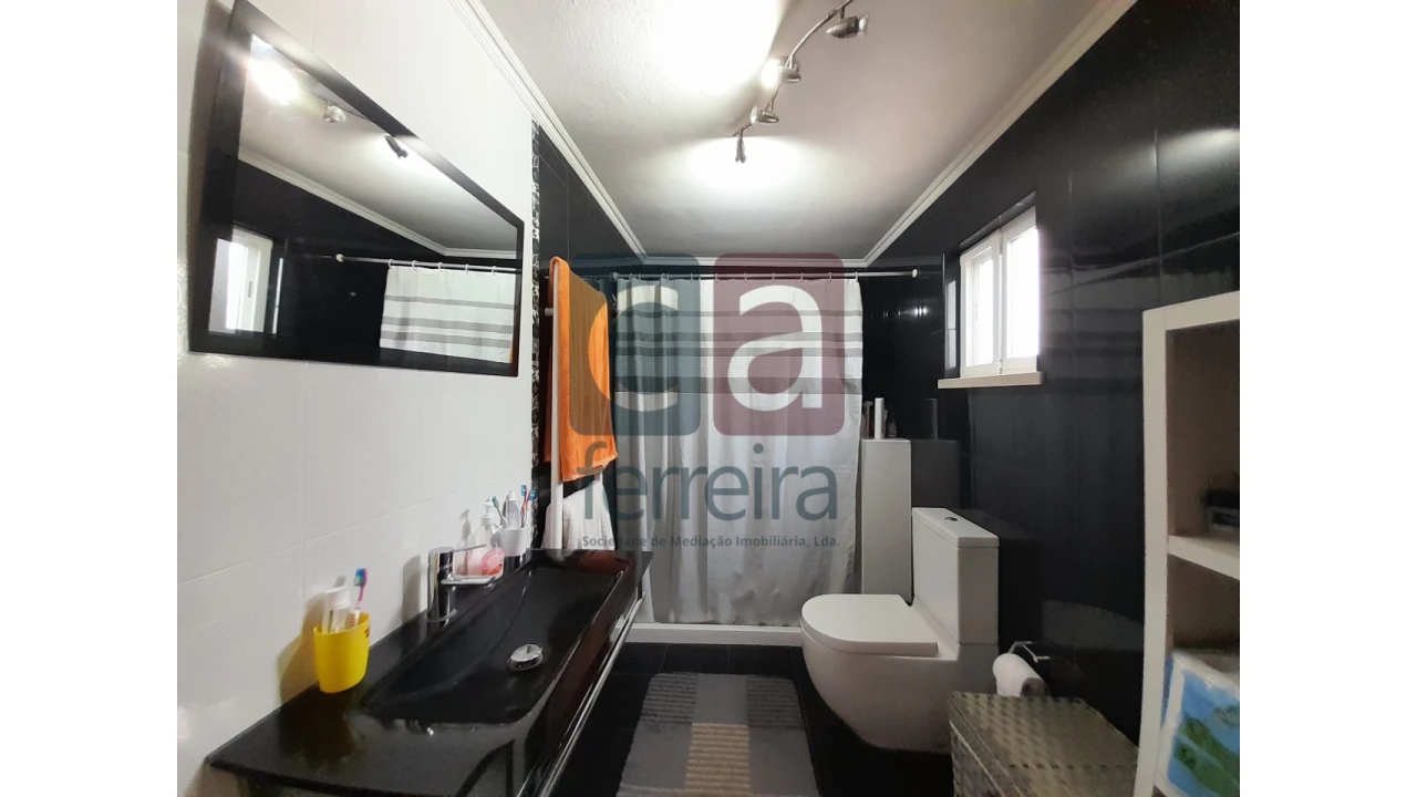 Moradia T4 para Venda em Almeirim Foto 30