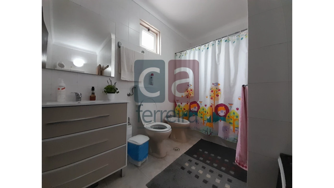 Moradia T4 para Venda em Almeirim Foto 31