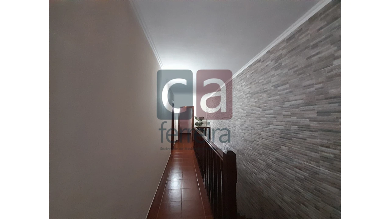 Moradia T4 para Venda em Almeirim Foto 32