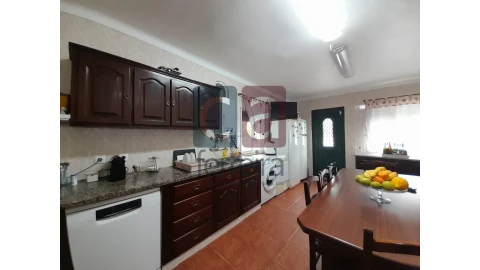 Moradia T4 para Venda em Almeirim