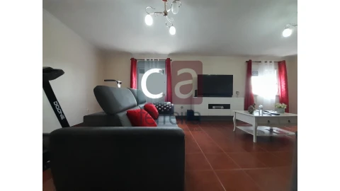 Moradia T4 para Venda em Almeirim