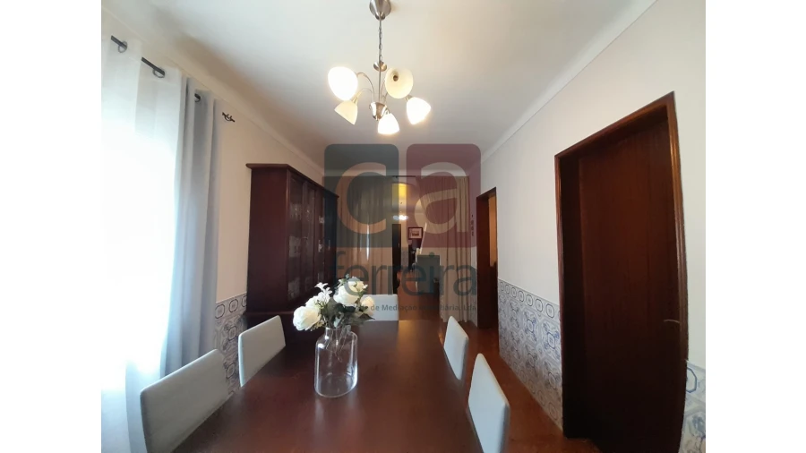 Moradia T4 para Venda em Almeirim Foto 17