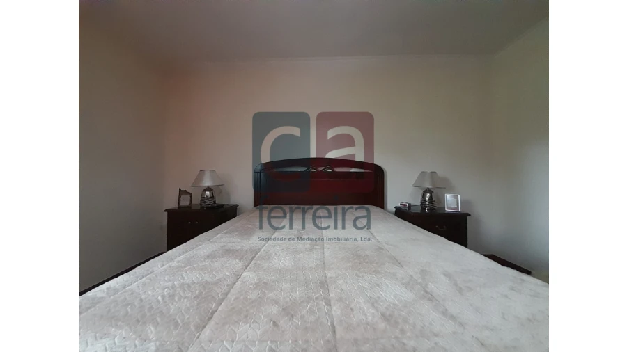 Moradia T4 para Venda em Almeirim Foto 22