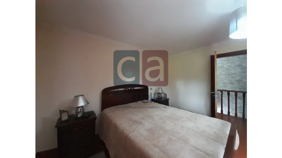 Moradia T4 para Venda em Almeirim Foto 23