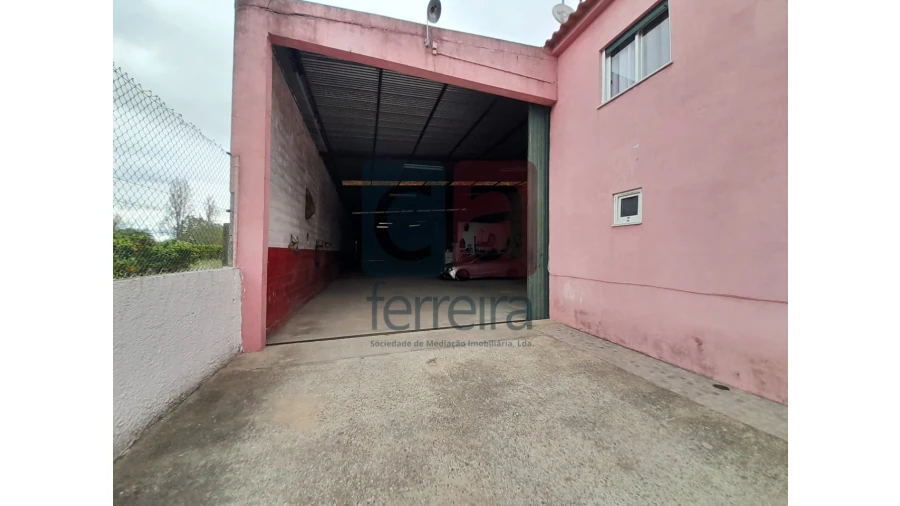 Moradia T4 para Venda em Almeirim Foto 46