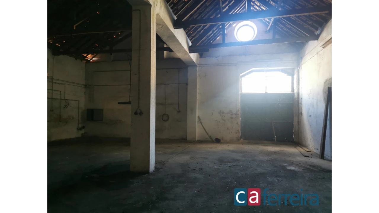 Armazém para Venda em Almeirim Foto 10